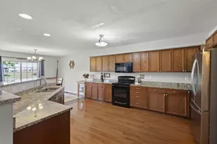 4805 St Andrews Dr, Grove City, OH 43123 - Photo 13