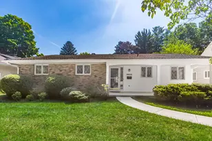5822 Falmouth Ct, Columbus, OH 43085 - Photo 1