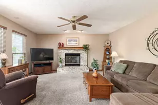 1042 Rousseau Ln, Galloway, OH 43119 - Photo 17