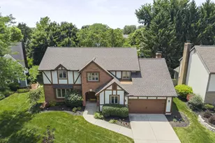 1219 Leicester Pl, Columbus, OH 43235 - Photo 3
