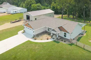 22686 Deal Rd, Gambier, OH 43022 - Photo 3