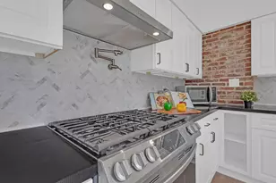 30 Clark Pl, Columbus, OH 43201 - Photo 15