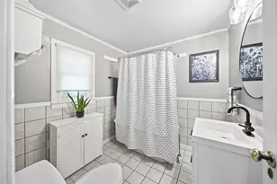 395 Brevoort Rd, Columbus, OH 43214 - Photo 25