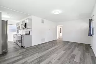118 S Hampton Rd, Columbus, OH 43213 - Photo 7