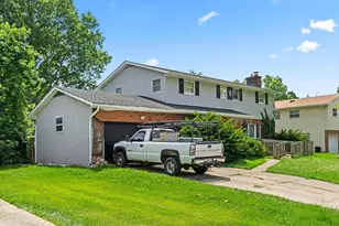 1394 Yorktown Rd, Columbus, OH 43232 - Photo 3