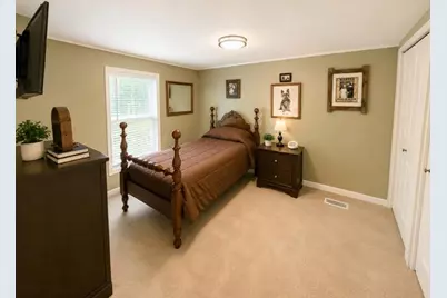 24 Horseshoe Drive, Newark, OH 43055 - Photo 9