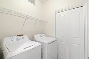 2343 Keep Place, Columbus, OH 43204 - Photo 19