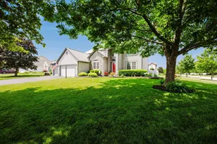 1948 Mayflower Cir, Grove City, OH 43123 - Photo 5