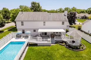 1948 Mayflower Cir, Grove City, OH 43123 - Photo 67