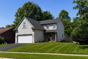 342 Shawnee Loop S, Pataskala, OH 43062 - Photo 1
