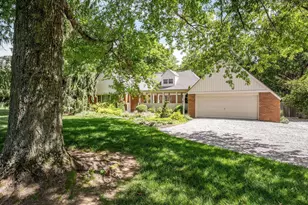 1350 Carriage Rd, Powell, OH 43065 - Photo 3