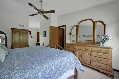 12404 Woodsfield Circle NW, Pickerington, OH 43147 - Photo 37