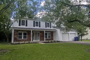 957 Old Farm Rd, Columbus, OH 43213 - Photo 1