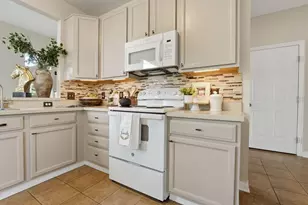 693 Brevard Cir, Pickerington, OH 43147 - Photo 15