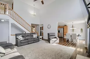 250 Hayfield Dr, Delaware, OH 43015 - Photo 5
