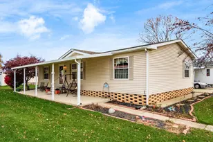 4344 Brett Ln, Obetz, OH 43207 - Photo 1