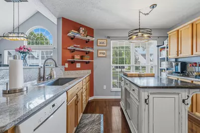 8648 Lazelle Village Drive, Lewis Center, OH 43035 - Photo 21