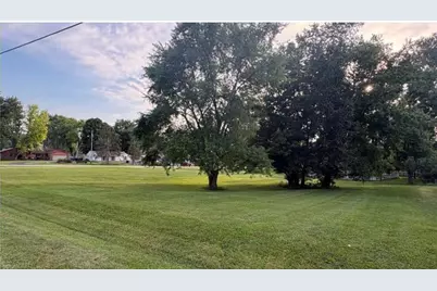 2574 W Choctaw Drive, London, OH 43140 - Photo 7