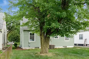 949 E 19th Ave, Columbus, OH 43211 - Photo 31