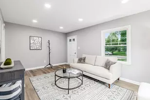 949 E 19th Ave, Columbus, OH 43211 - Photo 7
