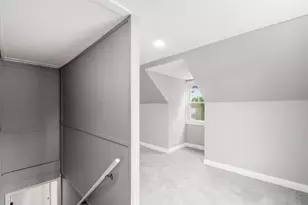 949 E 19th Ave, Columbus, OH 43211 - Photo 23