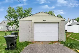 949 E 19th Ave, Columbus, OH 43211 - Photo 33