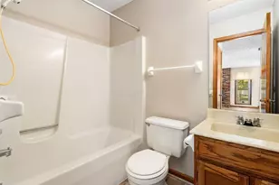 111 Brookstone Blvd, Westerville, OH 43081 - Photo 29