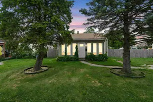 708 S Waverly St, Columbus, OH 43213 - Photo 1