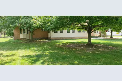 1122 Farmington Lane, Washington Court House, OH 43160 - Photo 7