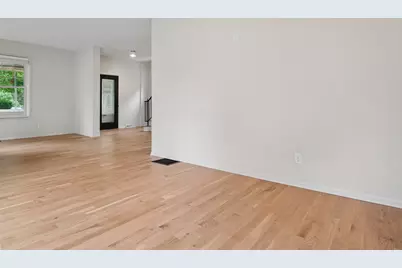 83 Clinton Heights Avenue, Columbus, OH 43202 - Photo 9