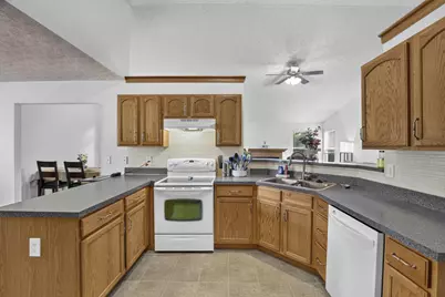8353 Almond Park Drive, Blacklick, OH 43004 - Photo 15