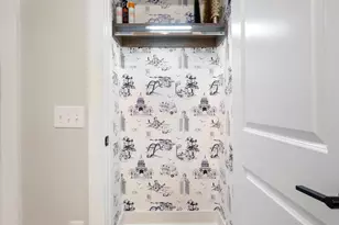 2891 Kobuk Dr, Columbus, OH 43228 - Photo 35