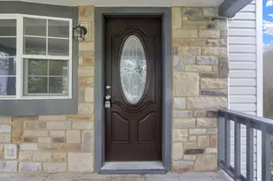 1277 Genessee Ave, Columbus, OH 43211 - Photo 7