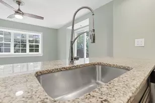 1277 Genessee Ave, Columbus, OH 43211 - Photo 21