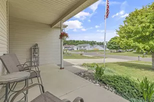 471 Danbury Dr, Lancaster, OH 43130 - Photo 3