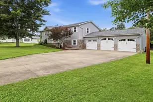 4385 Shimoda Ln, Zanesville, OH 43701 - Photo 3