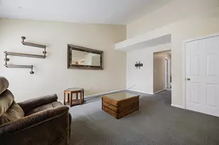 713 Kildow Ct, Ashville, OH 43103 - Photo 3