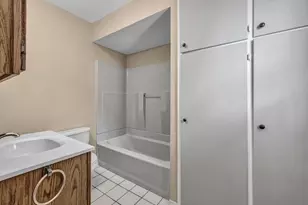 1170 E Church St, Marion, OH 43302 - Photo 47