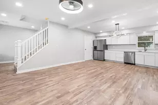 3050 Woodland Ave, Columbus, OH 43224 - Photo 9