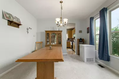 6025 Manshire Court, Galloway, OH 43119 - Photo 7