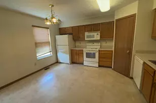 2545 Bellaston Ct, Grove City, OH 43123 - Photo 3