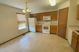 2545 Bellaston Ct, Grove City, OH 43123 - Photo 3