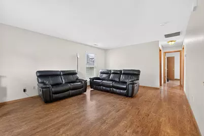 3885 Farm Brook Lane, Columbus, OH 43204 - Photo 9