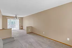 1077 Snohomish Ave, Columbus, OH 43085 - Photo 5