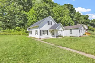 1392 4th St, Logan, OH 43138 - Photo 3