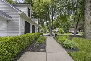 1082 Autumn Woods Dr, Westerville, OH 43081 - Photo 9