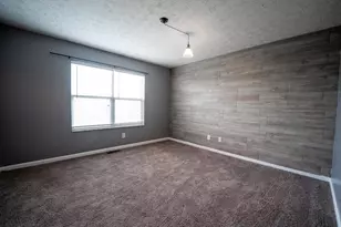 2567 Edencreek Ln, Columbus, OH 43207 - Photo 17