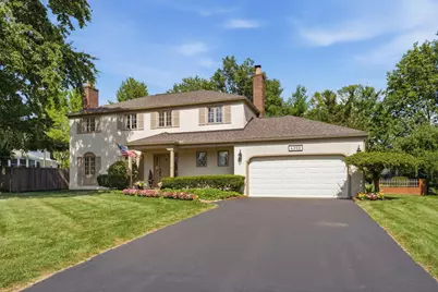 4350 Crown Point Drive, Columbus, OH 43220 - Photo 3