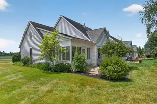 292 Village Dr, Johnstown, OH 43031 - Photo 33