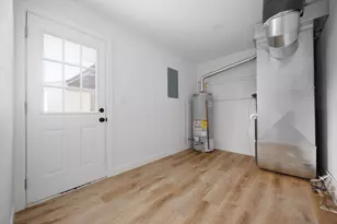 876 Grenada Rd, Columbus, OH 43207 - Photo 35